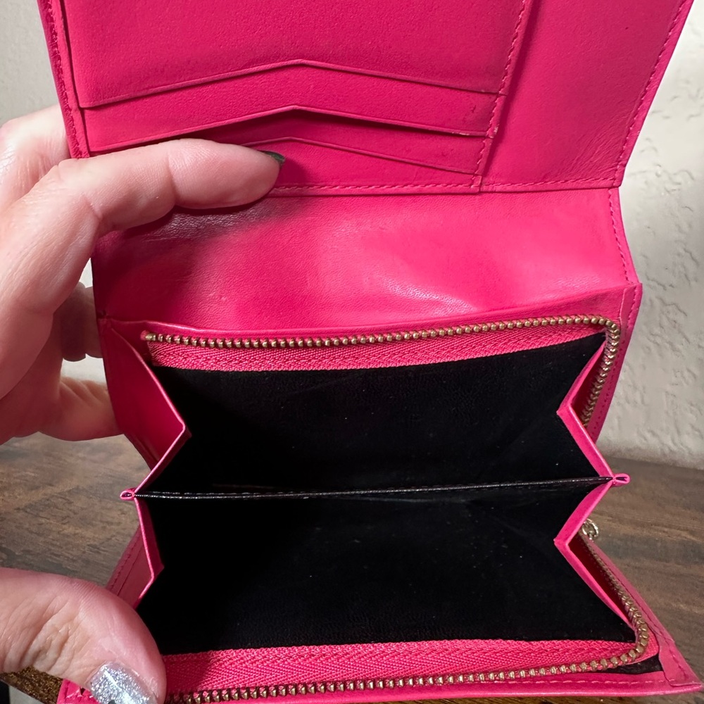 Authentic YSL Yves Saint Laurent Vibrant Pink Leather Wallet - Picture 10 of 11